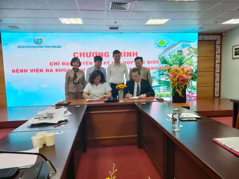 Chương trình chỉ đạo tuyến và ký kết thỏa thuận hợp tác giữa Bệnh viện Đa khoa tỉnh Yên Bái và Trung tâm Y tế thành phố Yên Bái.